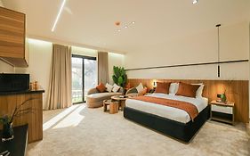 Royal Regency Hotel